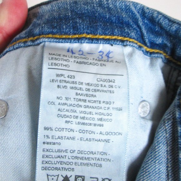 Signature Levi's Straus & Co. 967 Athletic Mens Blue Jeans Size w36 x L3… - Picture 6 of 7
